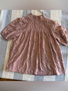 Cable & Gauge Lace Smocked High-Neck Women's Top - Dusty Rose